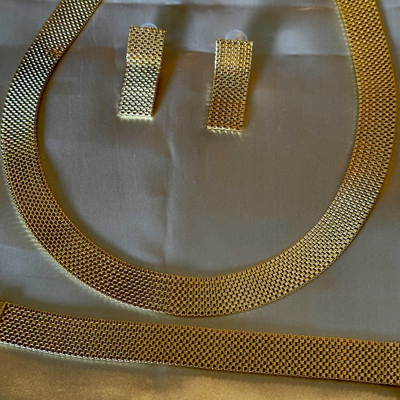 NWT Golden Plated Copper Jewelry Set. - Picture 6 of 7